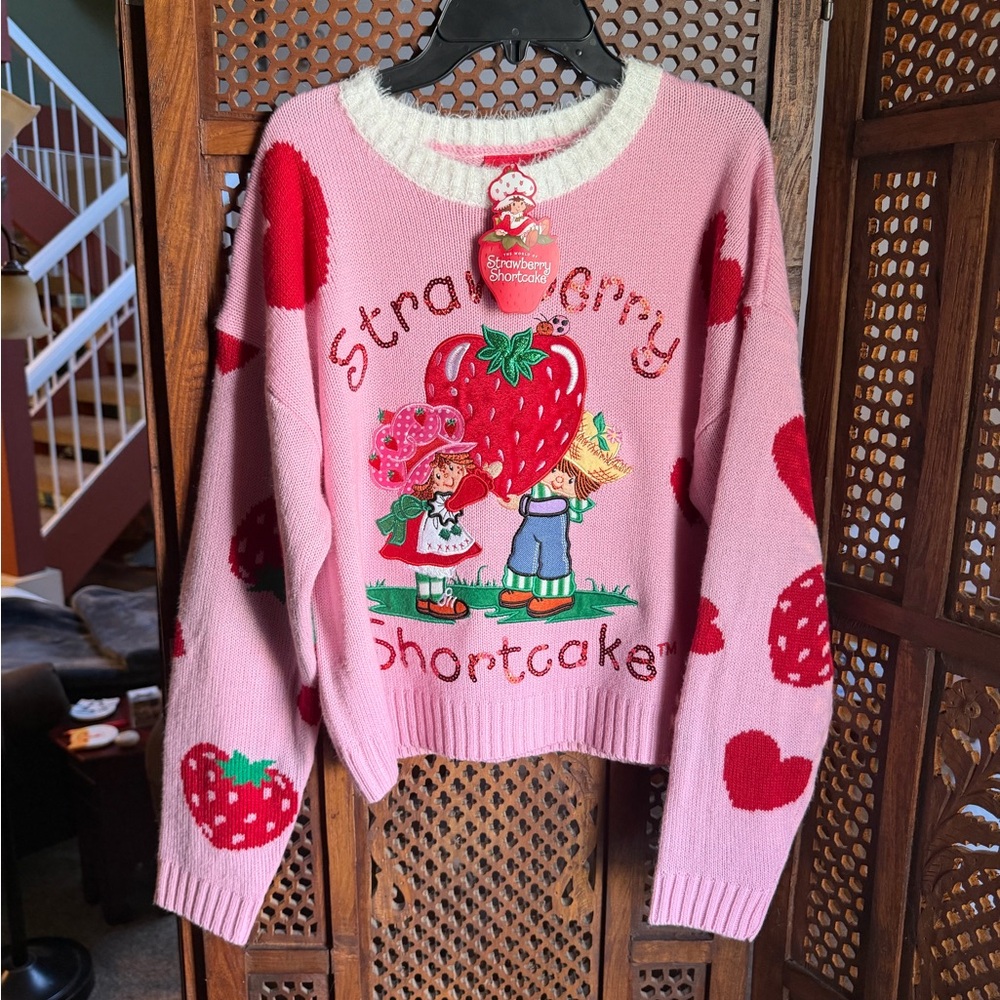 BNWT Strawberry Shortcake and Huckleberry Pie Sweater - Picture 2 of 9